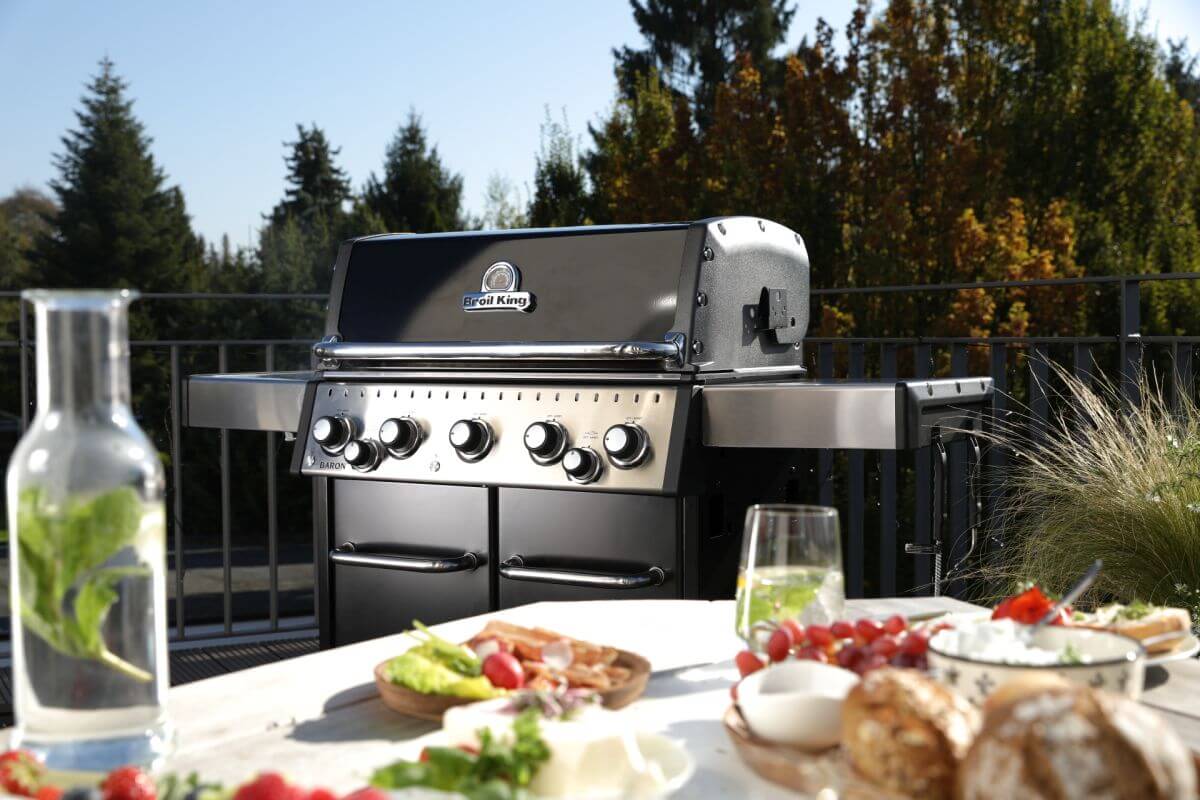 Godkowie - Grill gazowy Broil King Baron 590